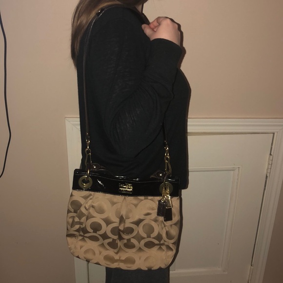 Coach Ashley Crossbody two-way Bag - Picture 1 of 9